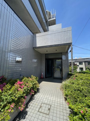 【エントランス】 | プリティしゃが | エントランスです