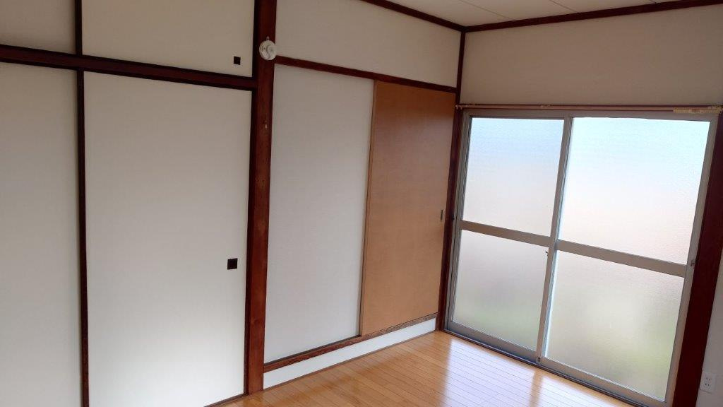 富岡貸家の居間・リビング