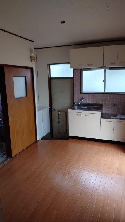 富岡貸家の居間・リビング