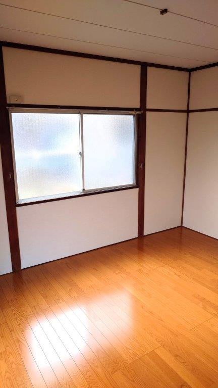 富岡貸家の居間・リビング