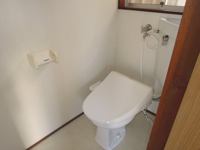 富岡貸家のトイレ