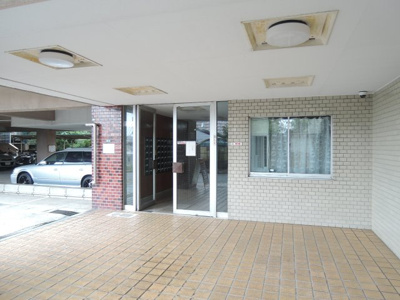 【エントランス】 | 東寺尾マンション | エントランス部分です。