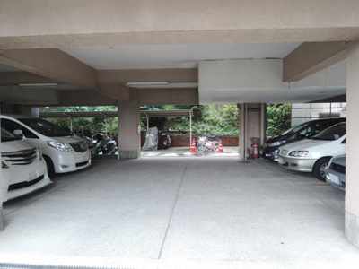 【駐車場】 | 東寺尾マンション | 駐車場です。