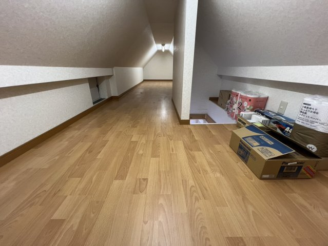 東町荒井　貸店舗の収納