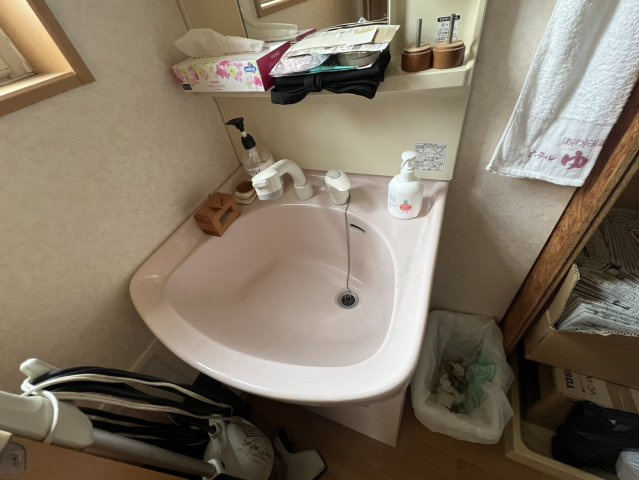 東町荒井　貸店舗の洗面所