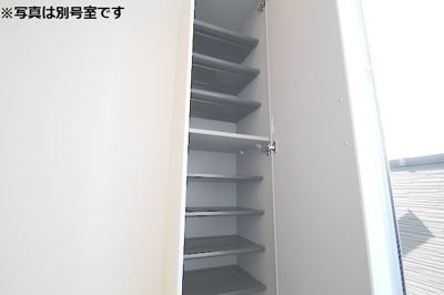 【収納】 | CRASTINE大橋 | 別号室の写真になります。現況優先。