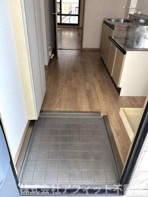 【玄関】 | キャッスル吉田 | ※写真はイメージです。