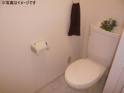 【トイレ】 | アバター博多駅イーストテラス | 別号室の写真になります。現況優先。