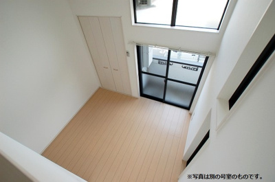 【居間・リビング】 | ウィザード箱崎 | 別号室の写真になります。現況優先。