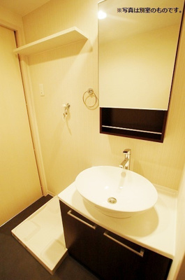 【洗面所】 | Glanz | 別号室の写真になります。現況優先。