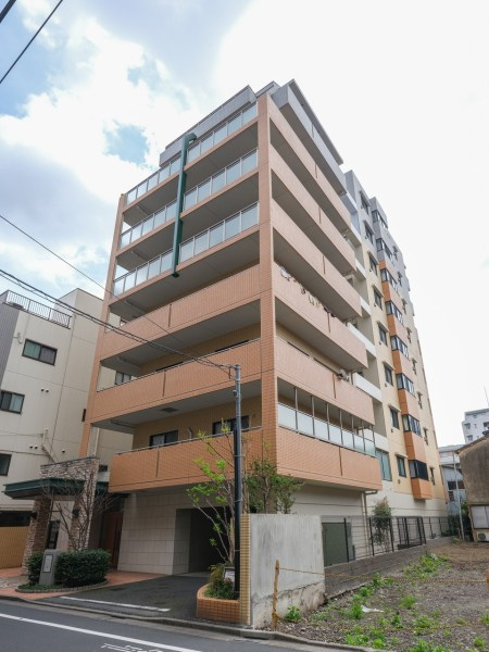 ネバーランド大島　6階　角　部屋　リ　ノベーションの外観