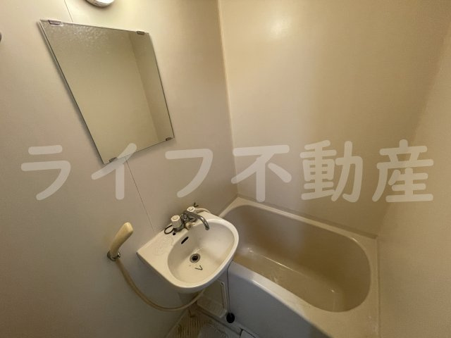 ハイツ富士パートⅡの浴室|きれいなお風呂です