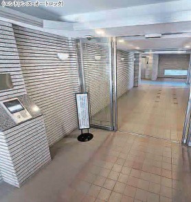 【エントランス】