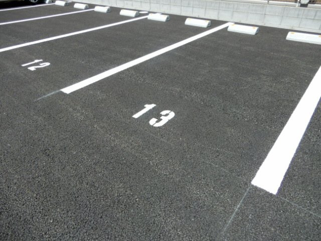Bell cocoの駐車場