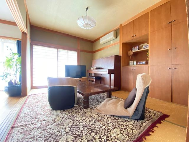 高知市春野町南ヶ丘8丁目　中古戸建ての和室|リビング隣和室