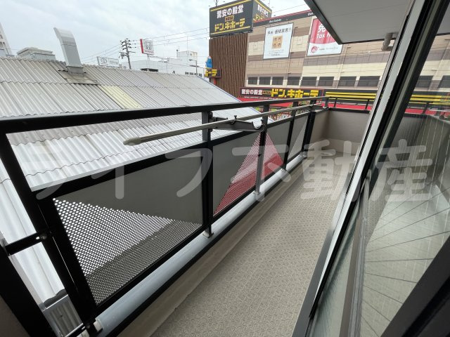 メゾンアルファのバルコニー|陽当たり良好なバルコニーです