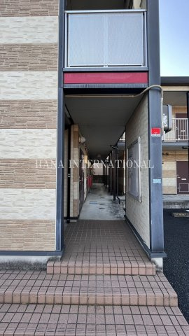 レオパレスアクアⅡのエントランス