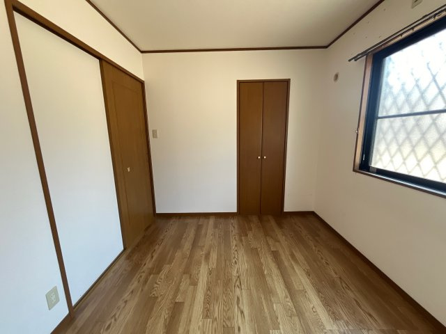 サンエステート小坂の寝室