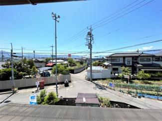 【前面道路含む現地写真】