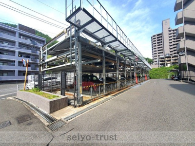 【駐車場】 | フローレンス井口台アネックス