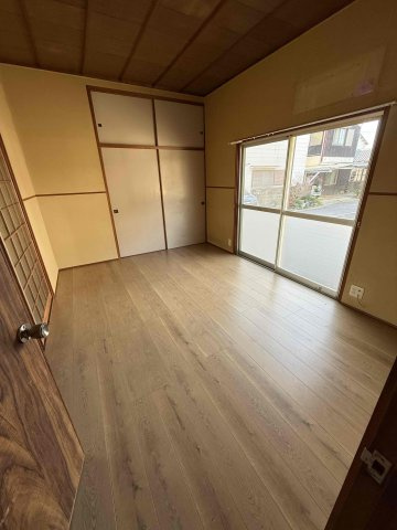 日浅住宅（平屋）の洋室|使い勝手のいい洋室です