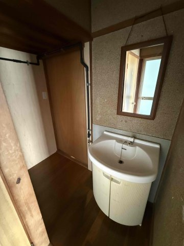 日浅住宅（平屋）の洗面所|洗面所です