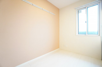 【洋室】 | エヴァーラスティング千葉 | ※同物件・反転タイプの写真です。