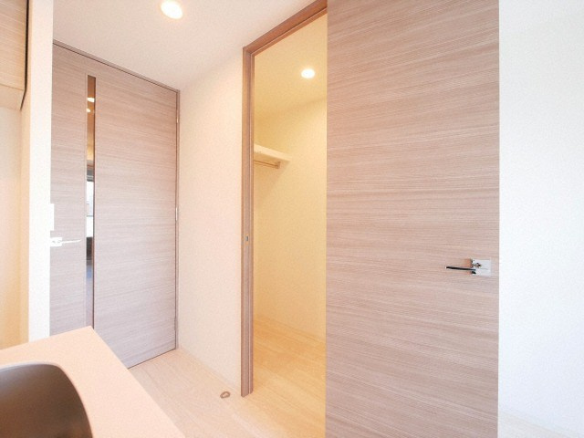 レジュールアッシュOSAKA今里駅前の収納