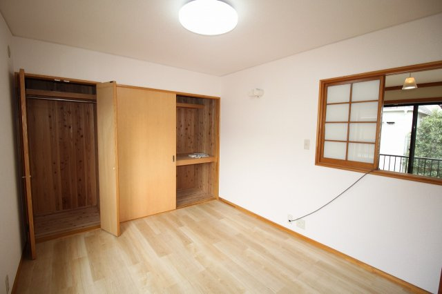 新屋敷　中古戸建　（リフォーム済）の洋室|2Ｆ　北東の部屋　6.0帖