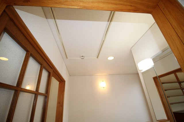 新屋敷　中古戸建　（リフォーム済）のその他|小屋裏収納