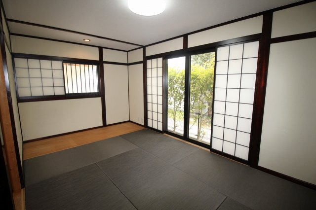 新屋敷　中古戸建　（リフォーム済）の和室|1Ｆ　4.5帖