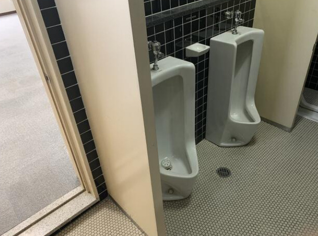 湖南市吉永の事務所のトイレ