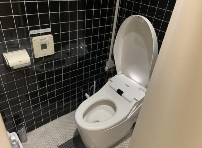 湖南市吉永の事務所のトイレ