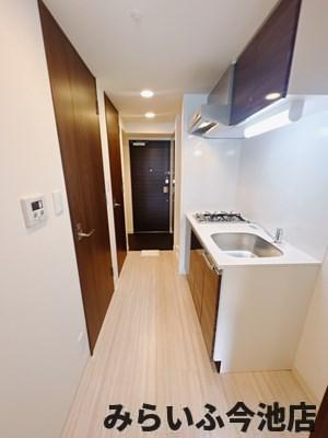 【内装】 | プレサンス桜通ベルノ | 廊下（別部屋写真の為変転しており実物と異なります）