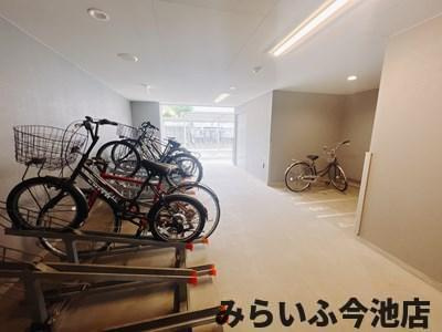 【その他共用部分】 | プレサンス桜通ベルノ | 駐輪場