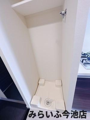 【設備】 | プレサンス桜通ベルノ | 室内洗濯機置き場（別部屋写真の為変転しており実物と異なります）