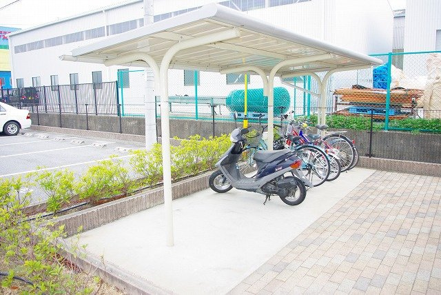レオパレスグッドウエストのその他共用部分|駐輪場