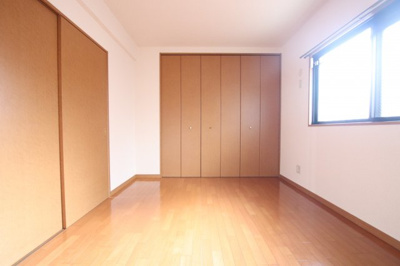 【洋室】 | グランルージュ