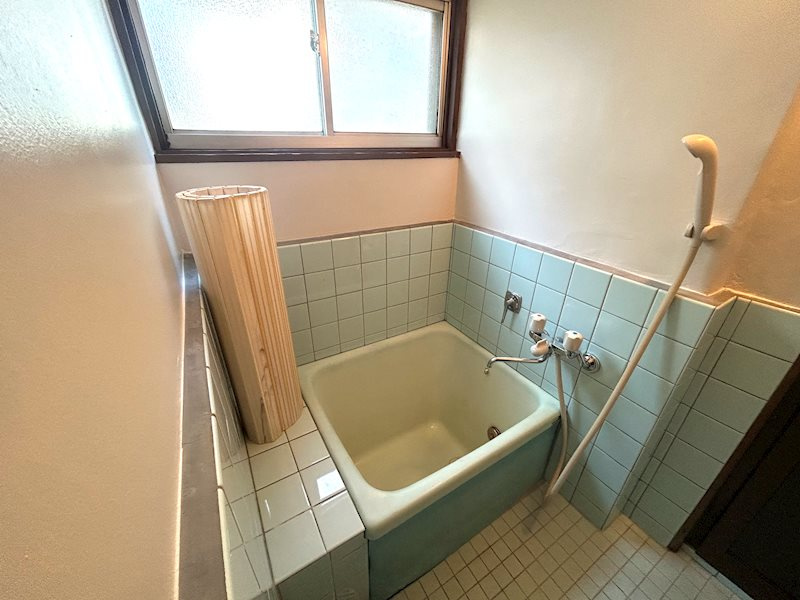 音羽マンションB棟の浴室