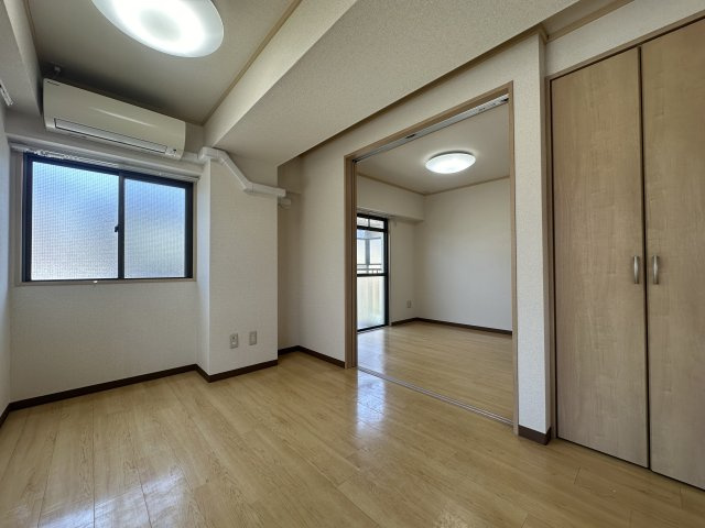 メゾン三晴の居間・リビング