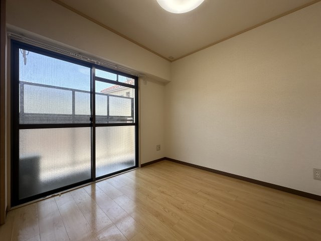 メゾン三晴の寝室