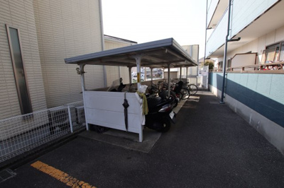 【その他共用部分】 | ソルジェンテ金剛 | 駐輪場