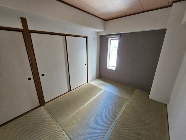 信和マンションの和室