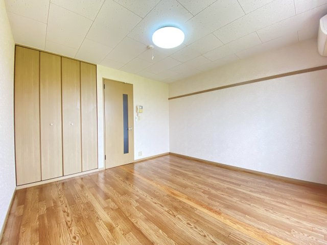【洋室】