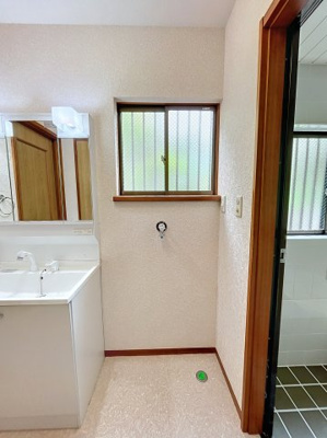 【設備】 | 下作延1丁目戸建て | 室内洗濯機置き場