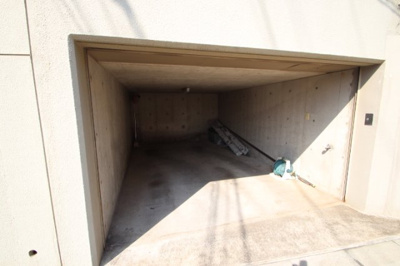 【設備】 | 下作延1丁目戸建て | 駐車場