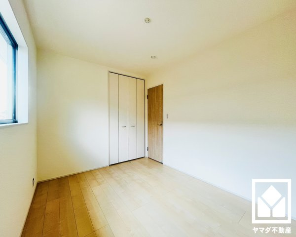 伏見区深草願成町　1号棟の子供部屋