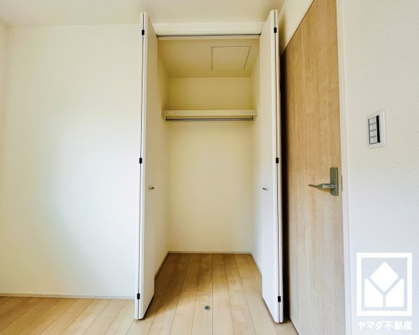 伏見区深草願成町　1号棟の収納