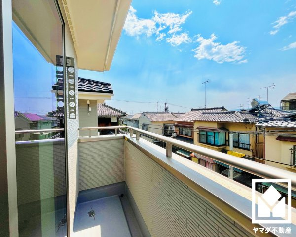 伏見区深草願成町　1号棟のバルコニー