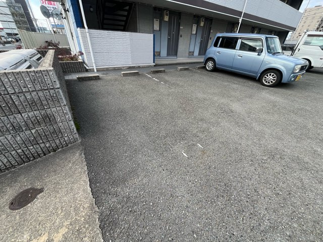 リッチウォーク市役所前Ａ棟の駐車場